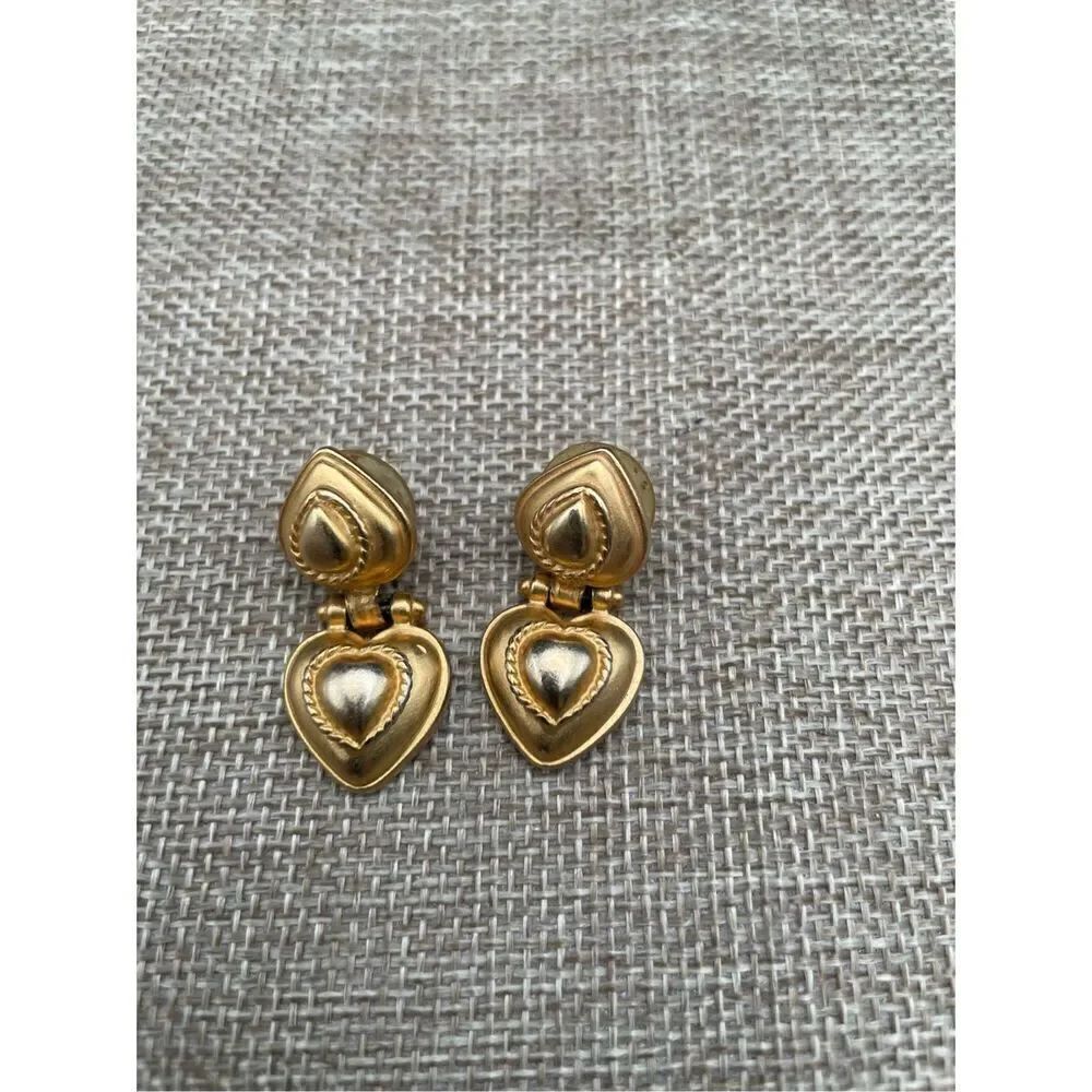 Vintage Signed Carolee Matte goldtone 1.25” Retro Pierced Dangle Earrings Double